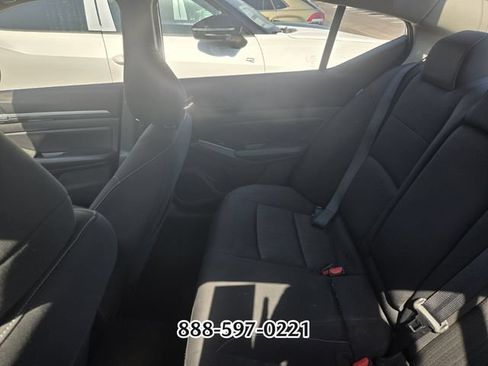Used 2023 Nissan Altima 2.5 SV AWD/4WD image 4