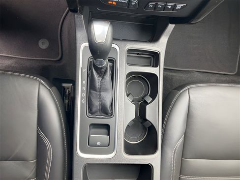 Used 2018 Ford Escape Titanium w/ Ford Safe & Smart Package image 28