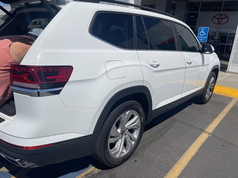 Used 2022 Volkswagen Atlas SE image 3