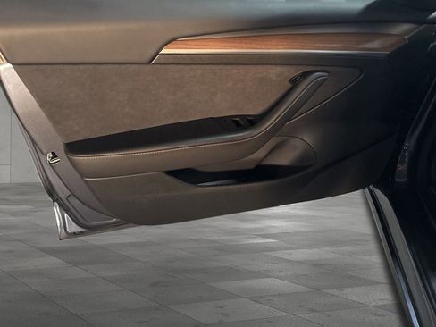 Used 2023 Tesla Model 3 Performance image 20