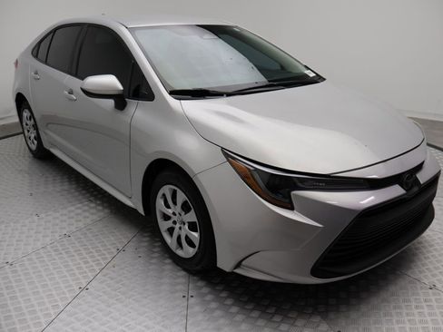 Certified 2024 Toyota Corolla LE image 6