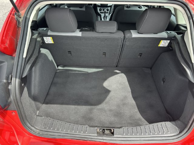 Used 2014 Ford Focus SE w/ SE Sport Package FWD image 28