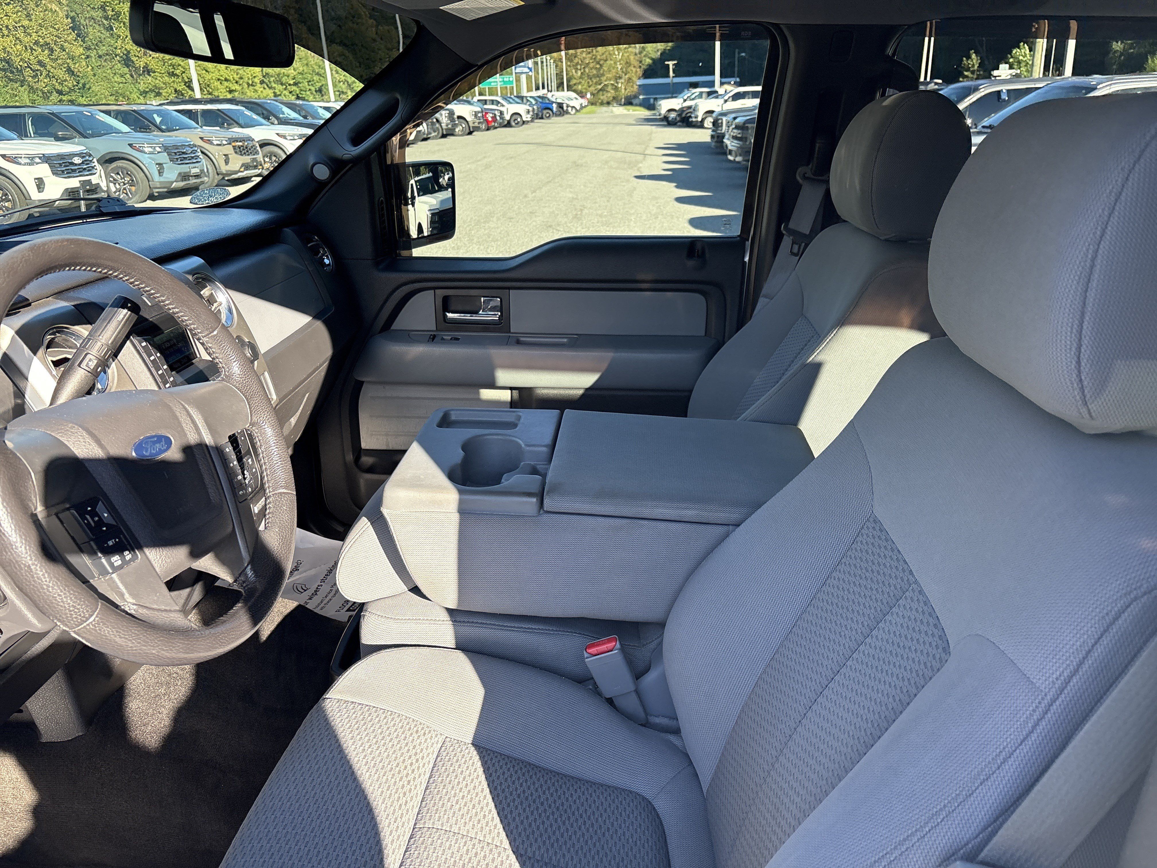 Used 2014 Ford F150 XLT w/ Equipment Group 302A Luxury AWD/4WD image 16