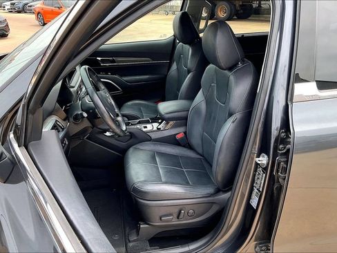 Used 2020 Kia Telluride EX w/ Towing Package FWD image 25