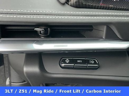 Used 2020 Chevrolet Corvette Stingray Premium Cpe w/ 3LT Preferred Equipment Group image 33