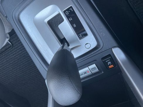 Used 2017 Subaru Forester 2.5i Premium w/ All-Weather Package image 19