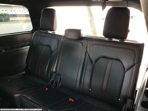 Used 2019 Ford Expedition Limited w/ Equipment Group 303A AWD/4WD image 17