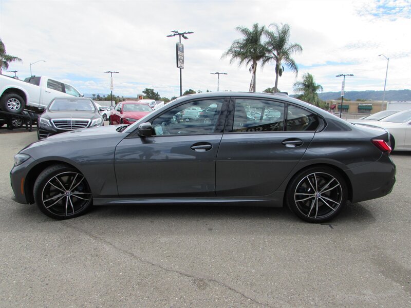 Used 2022 BMW M340i RWD image 4