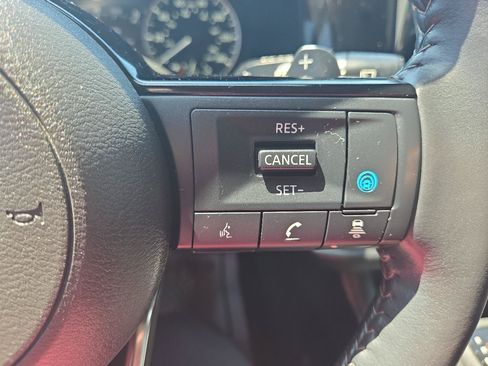 Used 2024 Nissan Pathfinder SL w/ Cargo Package AWD/4WD image 17