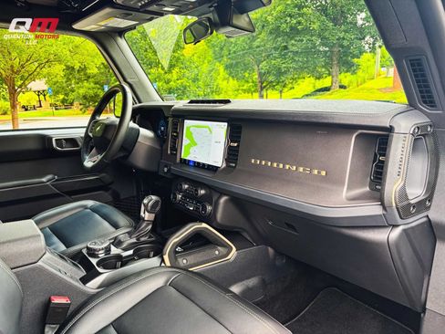 Used 2025 Ford Bronco Badlands AWD/4WD image 18