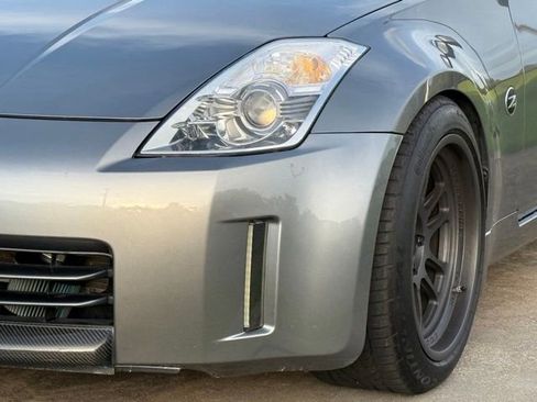Used 2006 Nissan 350Z Touring RWD image 11