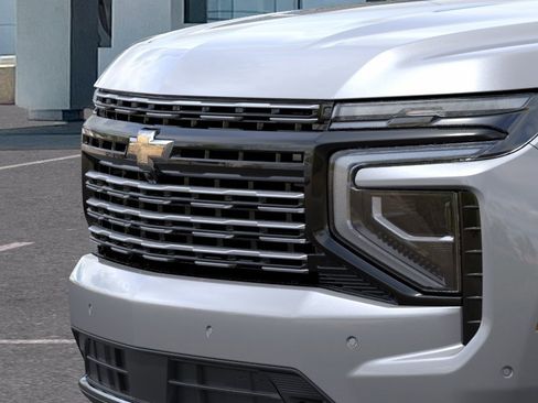 New 2026 Chevrolet Suburban High Country AWD/4WD image 13