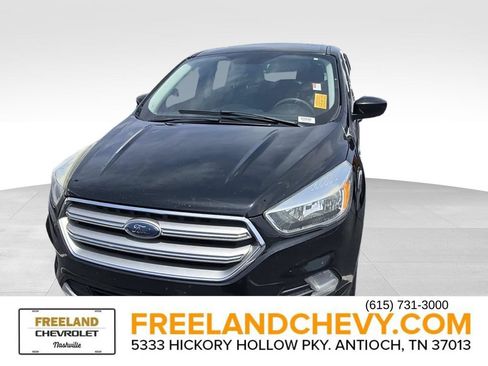 Used 2017 Ford Escape SE FWD image 6