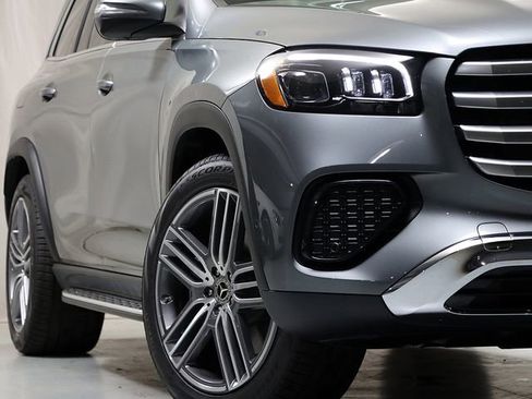 Certified 2026 Mercedes-Benz GLS 450 4MATIC image 4