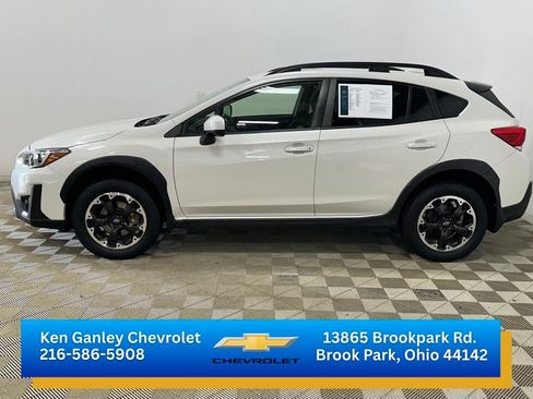 Used 2021 Subaru Crosstrek 2.0i Premium w/ Moonroof Package AWD/4WD image 6