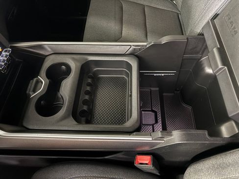 Used 2019 RAM 1500 Big Horn AWD/4WD image 37