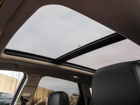 Used 2018 Cadillac XT5 Premium Luxury image 8