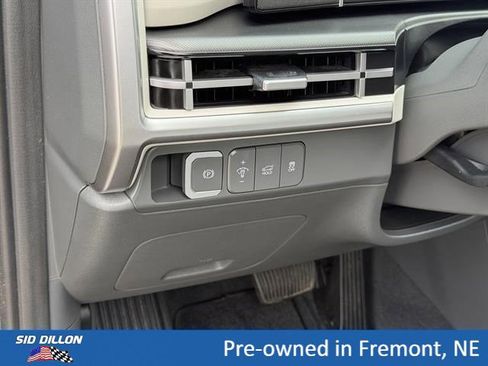Used 2025 Hyundai Santa Fe SEL AWD/4WD image 13