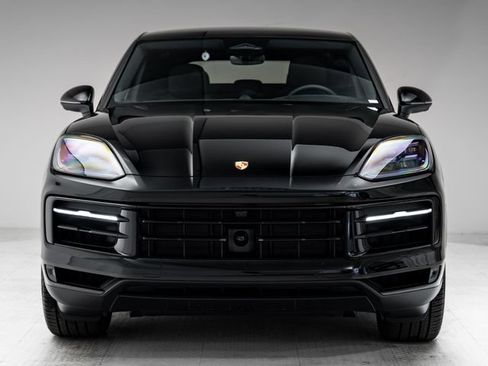 New 2026 Porsche Cayenne Coupe AWD/4WD image 31