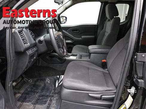 Used 2022 Nissan Frontier S RWD image 13