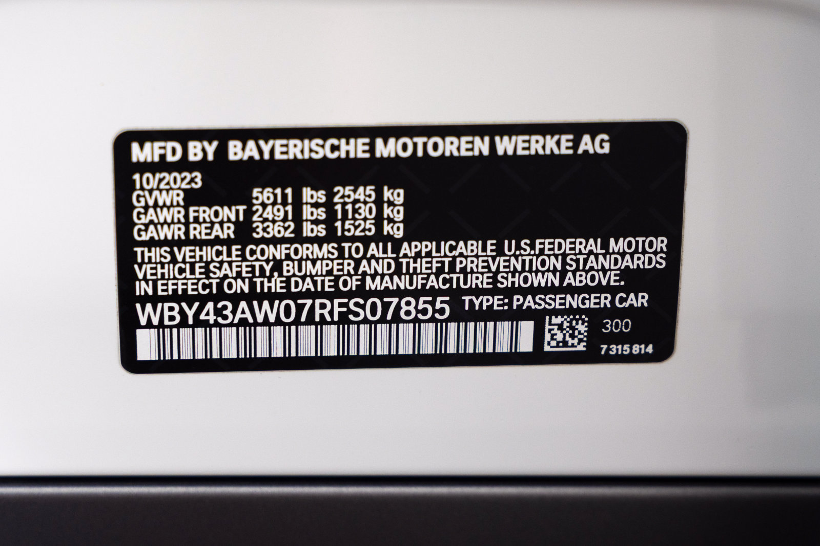 Certified 2024 BMW i4 eDrive35 w/ Convenience Package RWD image 32
