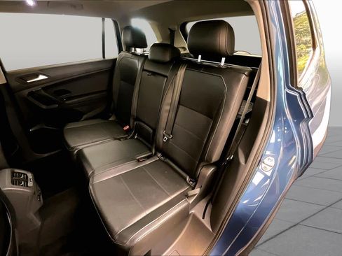 Used 2019 Volkswagen Tiguan SE w/ Panoramic Sunroof Package FWD image 20