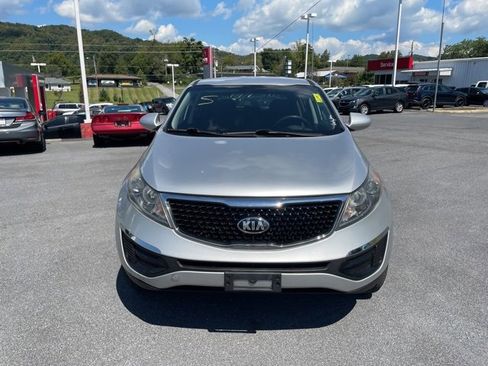 Used 2016 Kia Sportage LX image 3