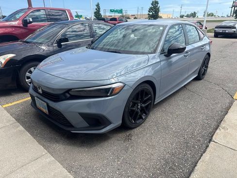 Used 2024 Honda Civic Sport image 3