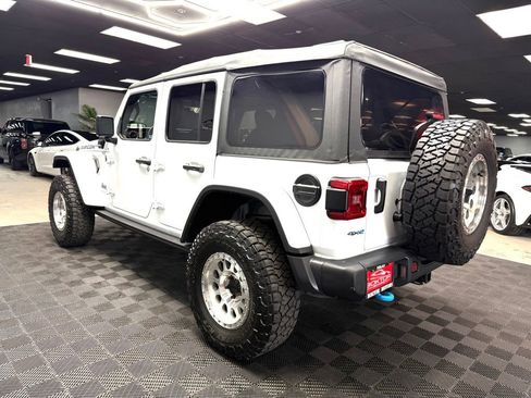 Used 2023 Jeep Wrangler Unlimited Rubicon 4xe AWD/4WD image 11