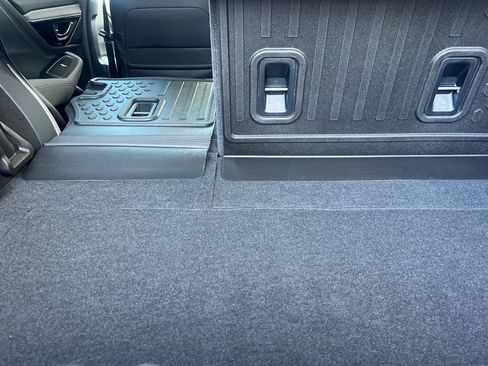 New 2025 Subaru Outback Limited image 17