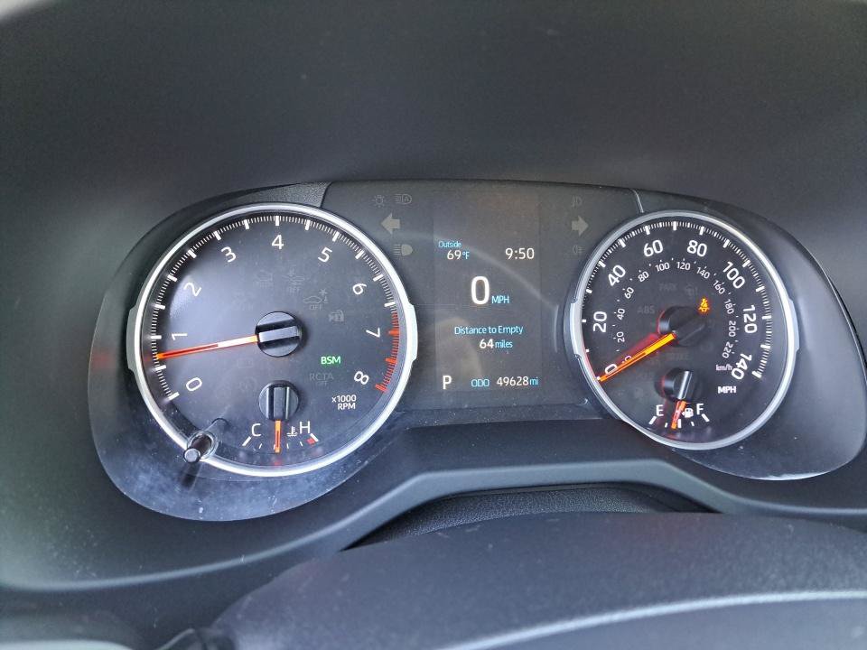 Used 2019 Toyota RAV4 XLE FWD image 29
