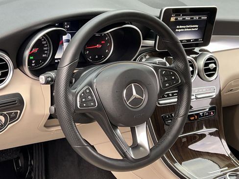 Used 2019 Mercedes-Benz GLC 300 4MATIC image 14