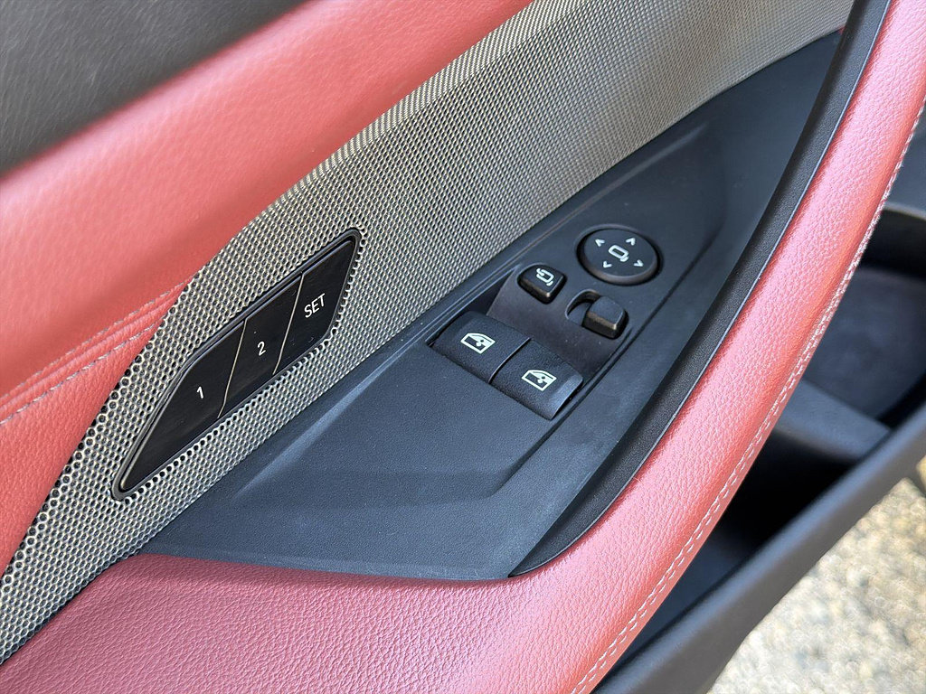 Used 2024 BMW M440i Coupe w/ Premium Package RWD image 23