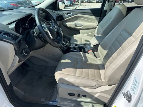 Used 2014 Ford Escape Titanium w/ Equipment Group 401A FWD image 5