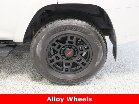 Certified 2023 Toyota 4Runner TRD Off-Road Premium image 10