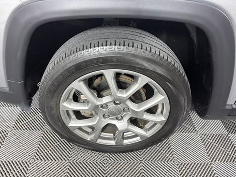 Used 2022 Jeep Compass Latitude AWD/4WD image 10