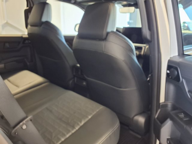 Used 2026 Toyota 4Runner TRD Off-Road Premium AWD/4WD image 7