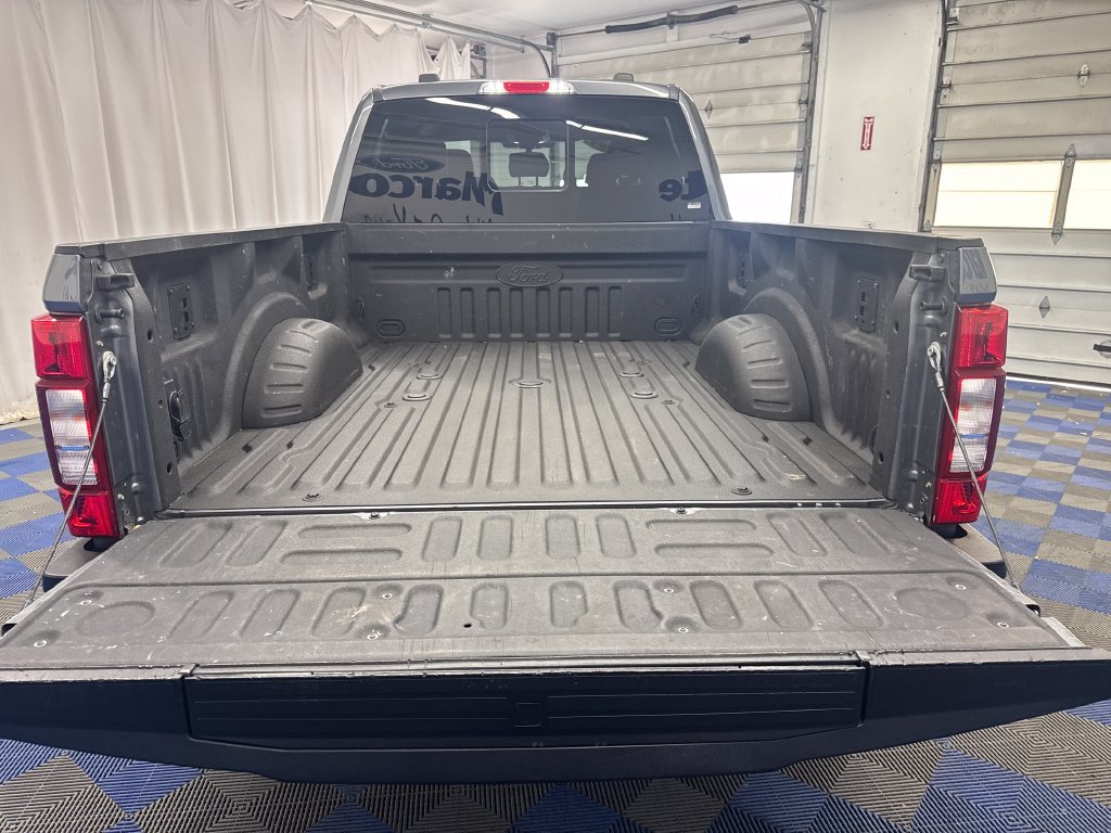 Used 2021 Ford F250 XLT w/ XLT Premium Package AWD/4WD image 23