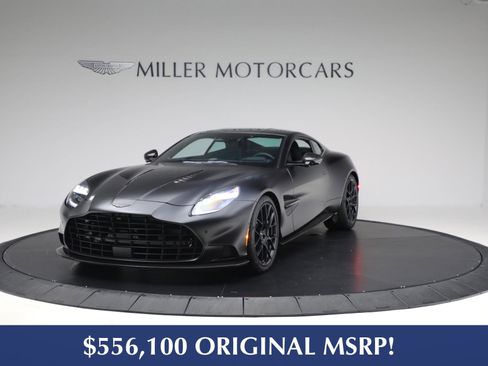 Used 2025 Aston Martin Vanquish image 1