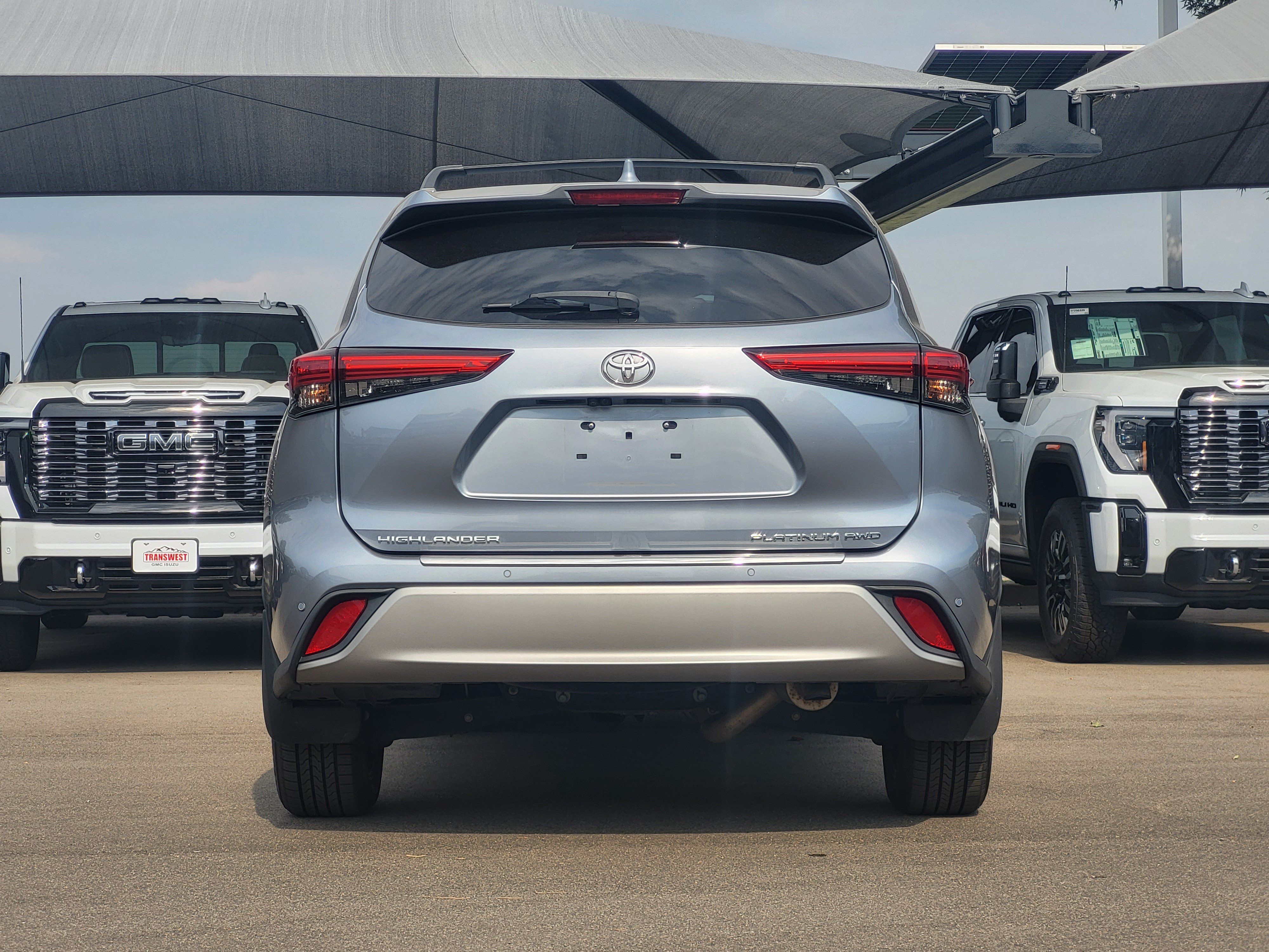 Used 2021 Toyota Highlander Platinum AWD/4WD image 6