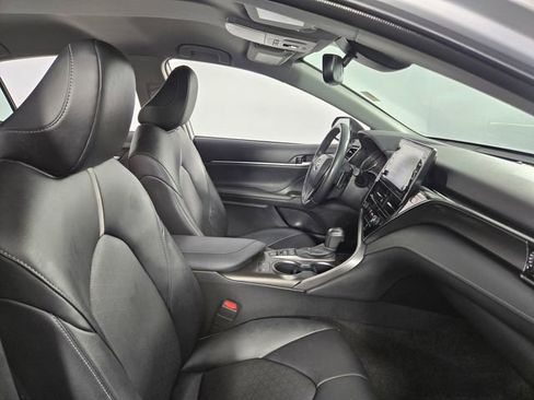 Used 2023 Toyota Camry XSE image 15