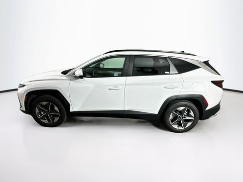 Used 2025 Hyundai Tucson SEL FWD image 4