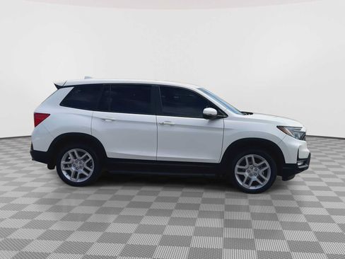 Certified 2024 Honda Passport EX-L image 9