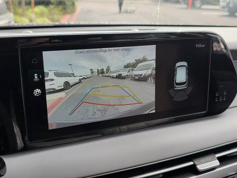 Certified 2024 Hyundai Palisade SEL image 29