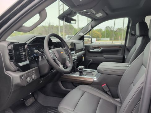 New 2026 Chevrolet Silverado 1500 LT w/ Z71 Off-Road Package image 10