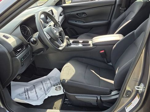 Used 2025 Nissan Sentra S FWD image 5