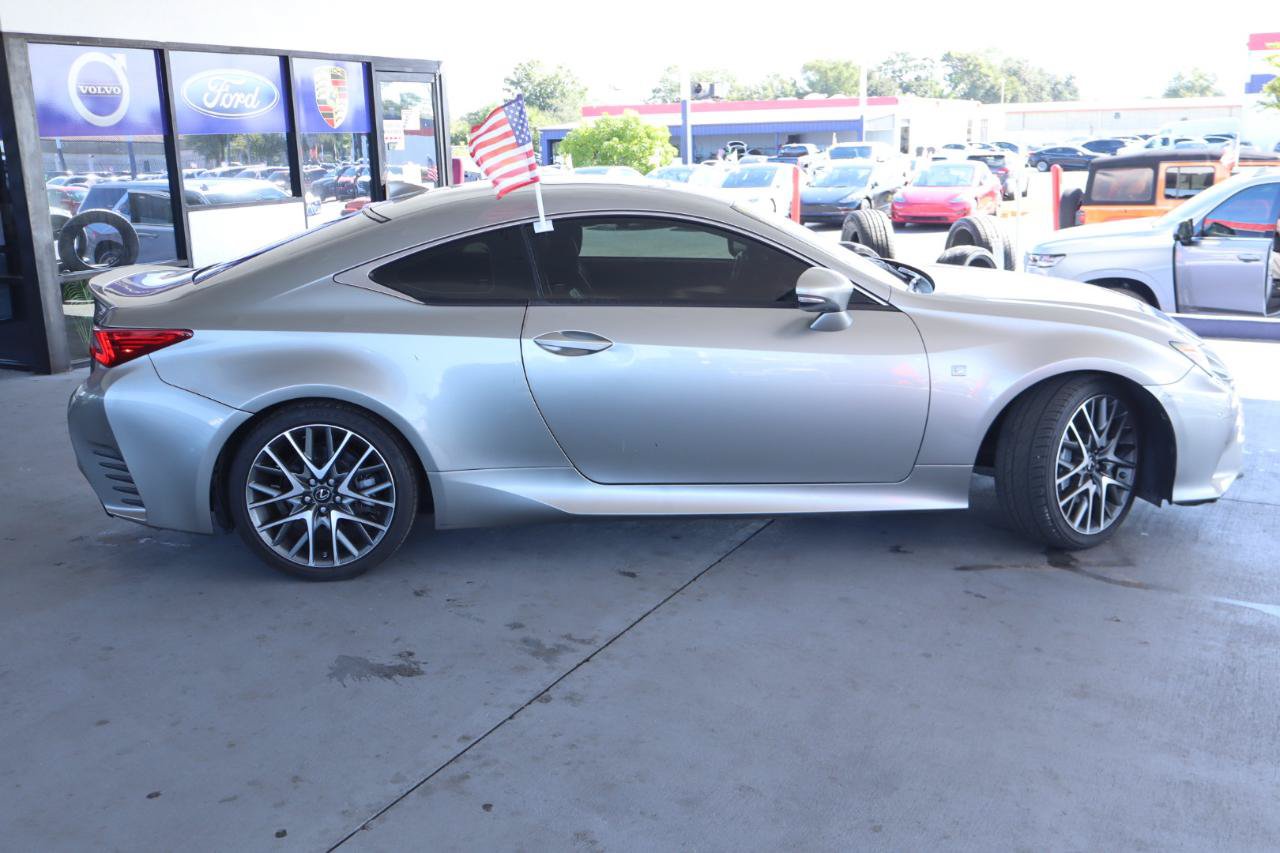 Used 2017 Lexus RC 200t F Sport RWD image 4
