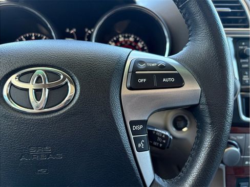 Used 2013 Toyota Highlander Limited AWD/4WD image 13