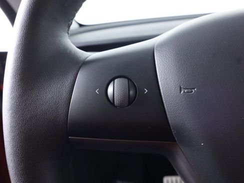 Used 2024 Tesla Model Y Performance AWD/4WD image 11