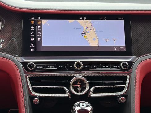 Certified 2022 Bentley Flying Spur V8 AWD/4WD image 18